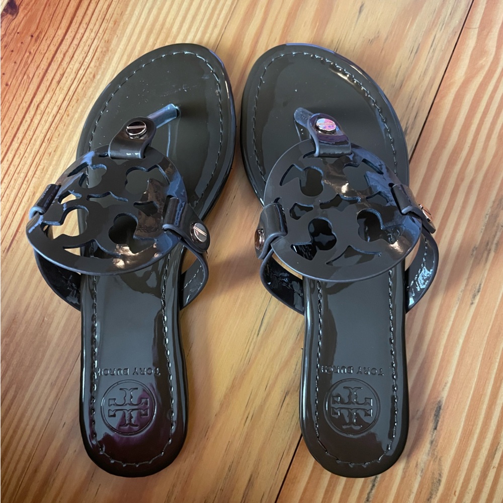 tory burch sandals
